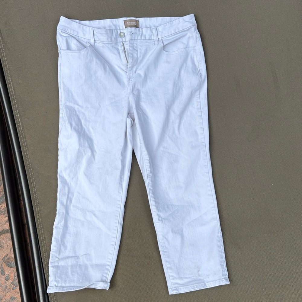 Chico's White Capri Pants